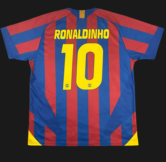 Camisa Retro 2005 – Sonríe como el 10 que Encantó al Mundo